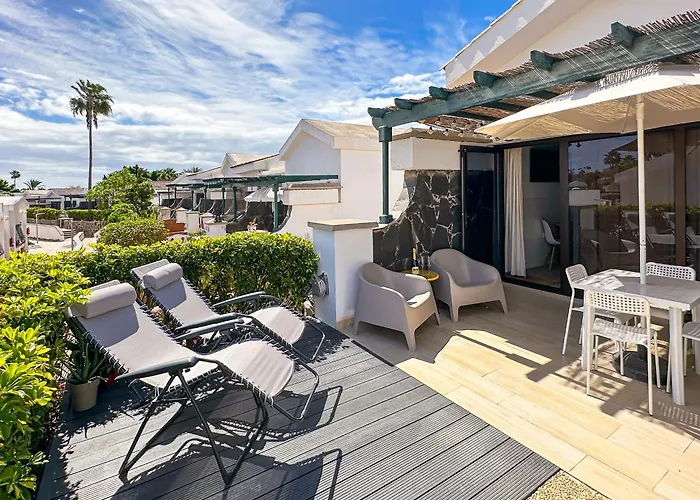 Relaxing Retreat In Maspalomas Lago - Fully Renovated Bungalow